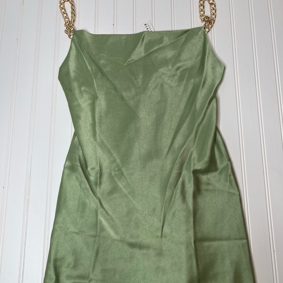 Alice + Olivia Dresses & Skirts - Alice + Olivia Women's Seafoam Green Harmony Sleeveless Slip Dress 6 Chain NEW